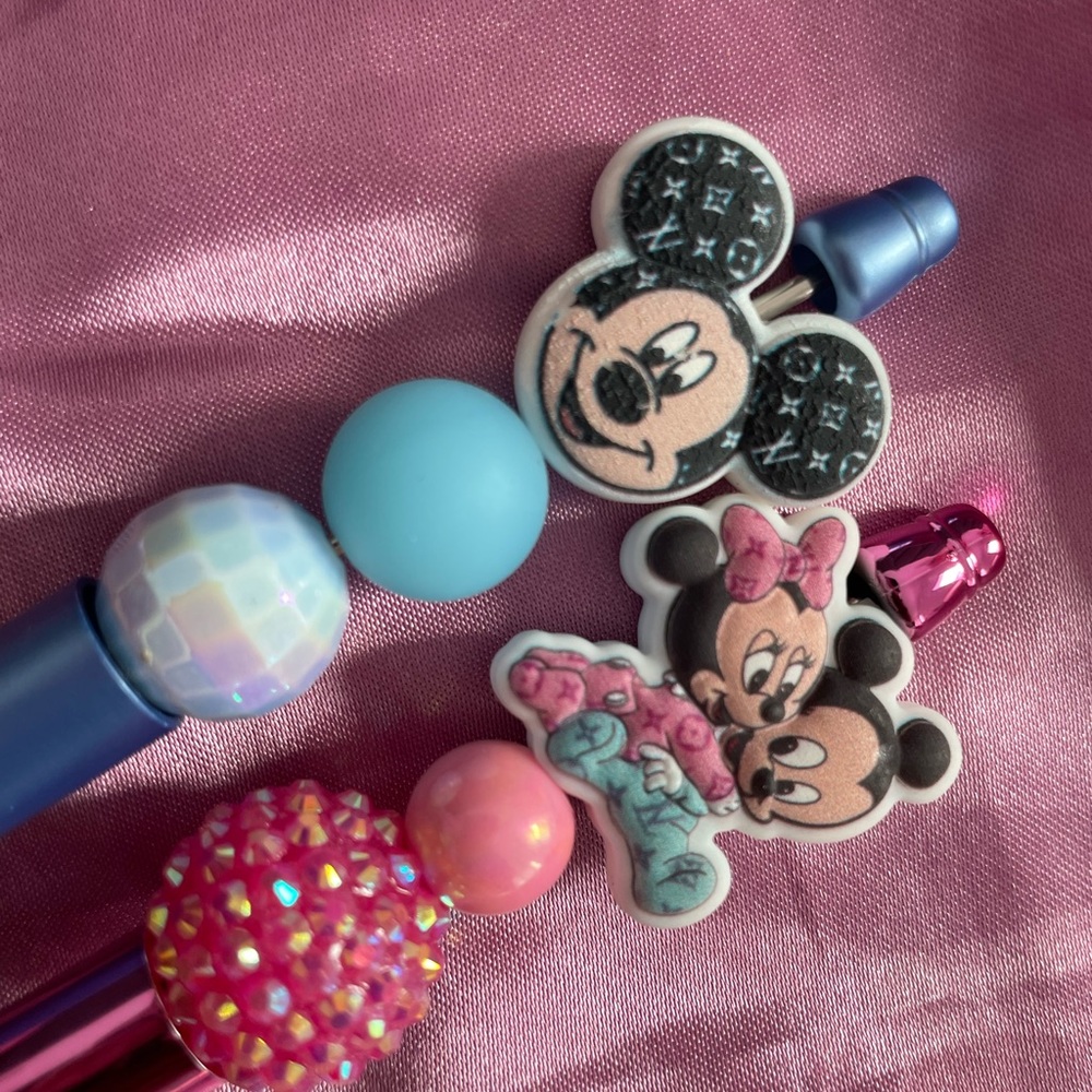 Mickey and Minnie Beaded Pens Set